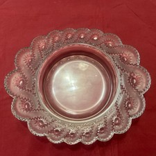 Coupe en verre moulé-pressé