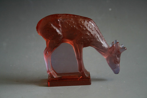 Figurine presse papiers en - /,