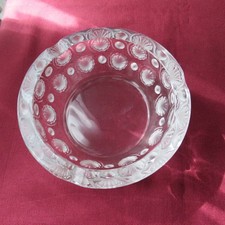 1 cendrier  en cristal